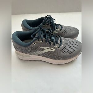 Brooks Addiction size 9 GTS 15 Women’s Cushion Running Shoes